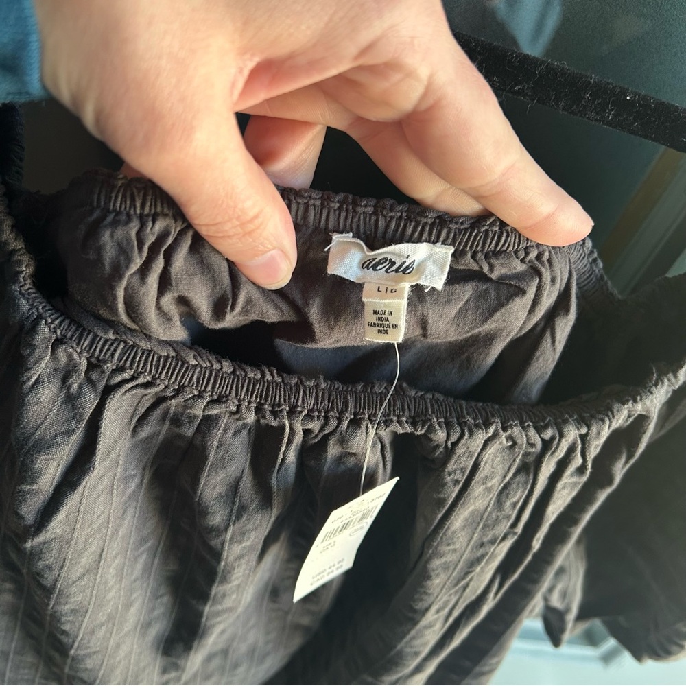 NWT Off the Shoulder Seersucker Puff Sleeve Aerie A Line Top Smoked Gray Large - Picture 7 of 10